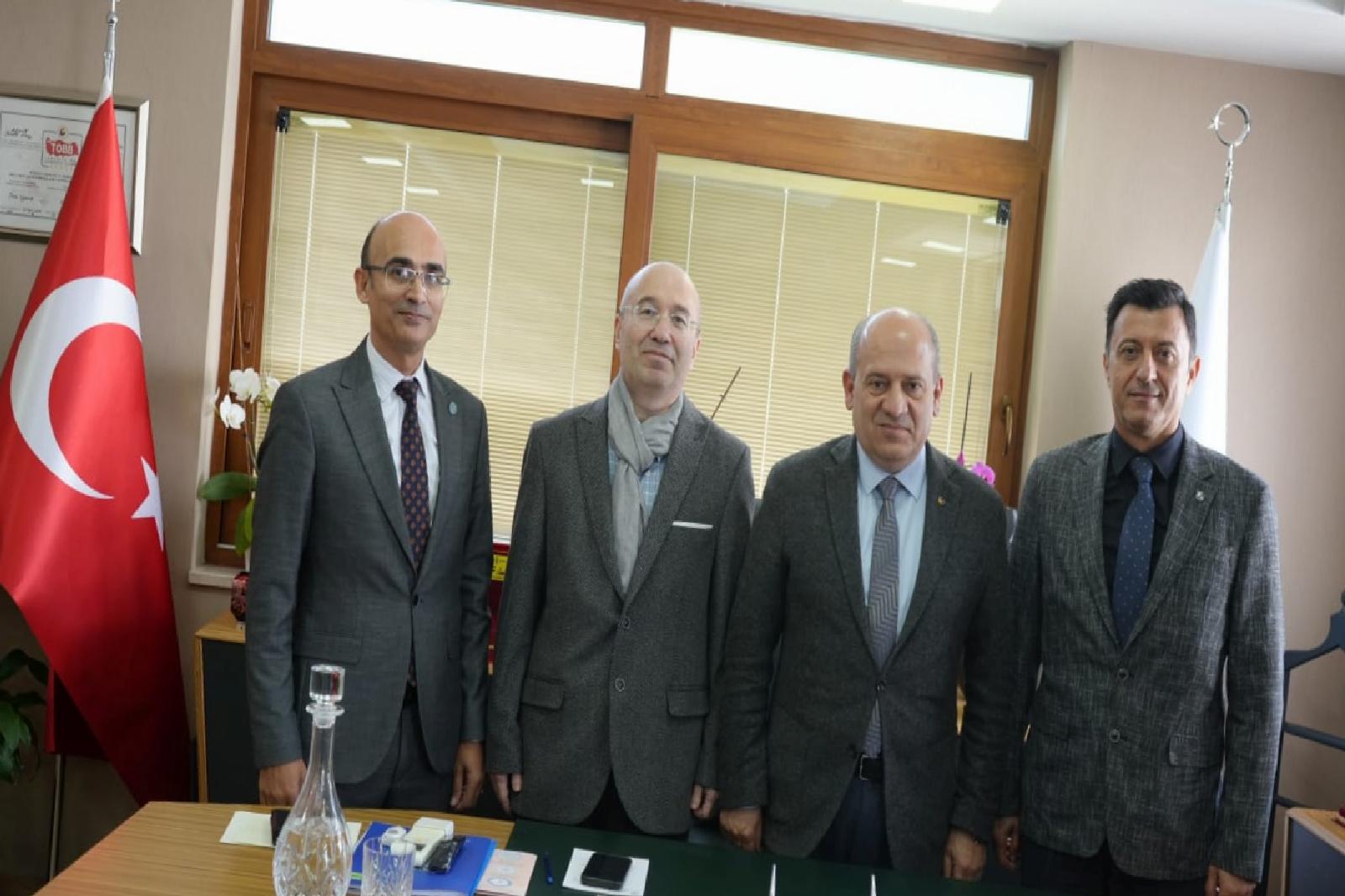 balikesirde-akademisyenler-sektor-temsilcileriyle-bir-araya-geldi-haberi-zzMfYVqJ.jpg