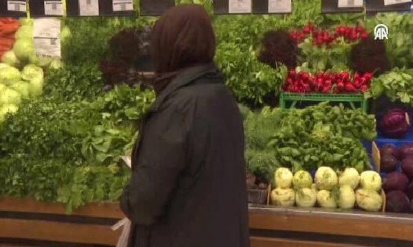 Boykot çağrısına rağmen marketlerde hareketlilik sürüyor haberi