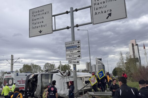 Bursa’da 1 kişinin öldüğü, 5 kişinin yaralandığı kaza güvenlik kamerasında haberi