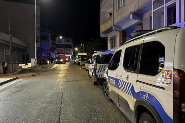 Bursa’da aileler arasındaki kavgada 3 kişi yaralandı haberi