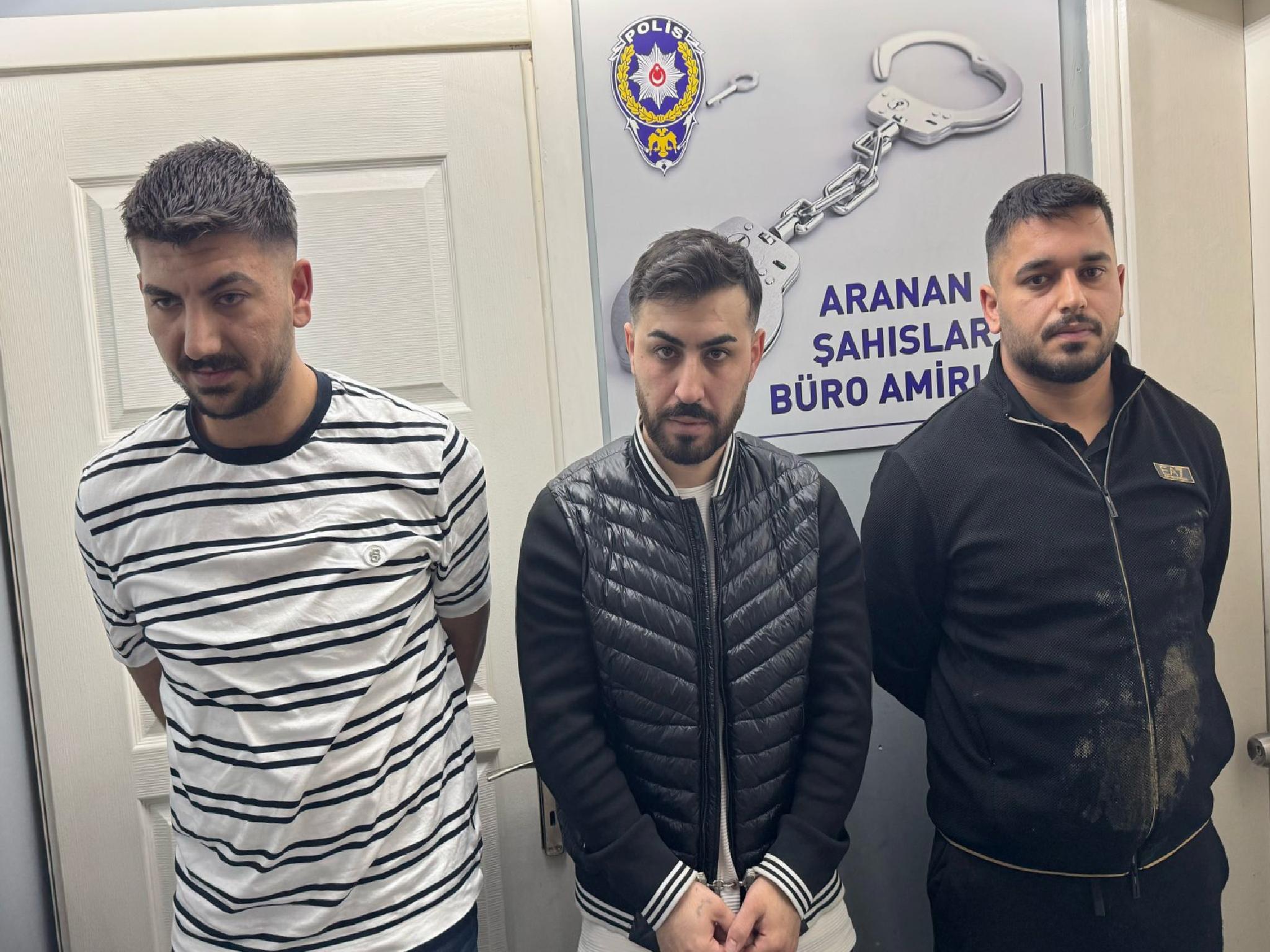 bursada-aranan-3-hukumlu-sosyal-medyadaki-paylasimlarinin-ardindan-yakalandi-haberi-kFmeQLYW.jpg