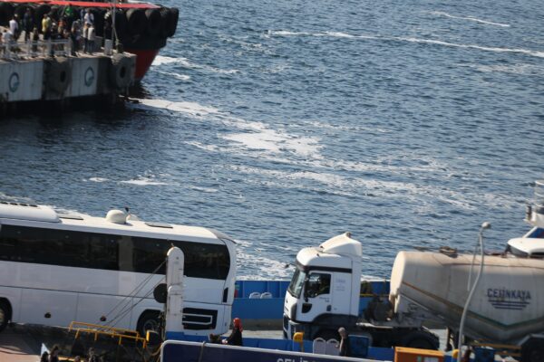 Çanakkale sahillerinde müsilaj görüldü haberi