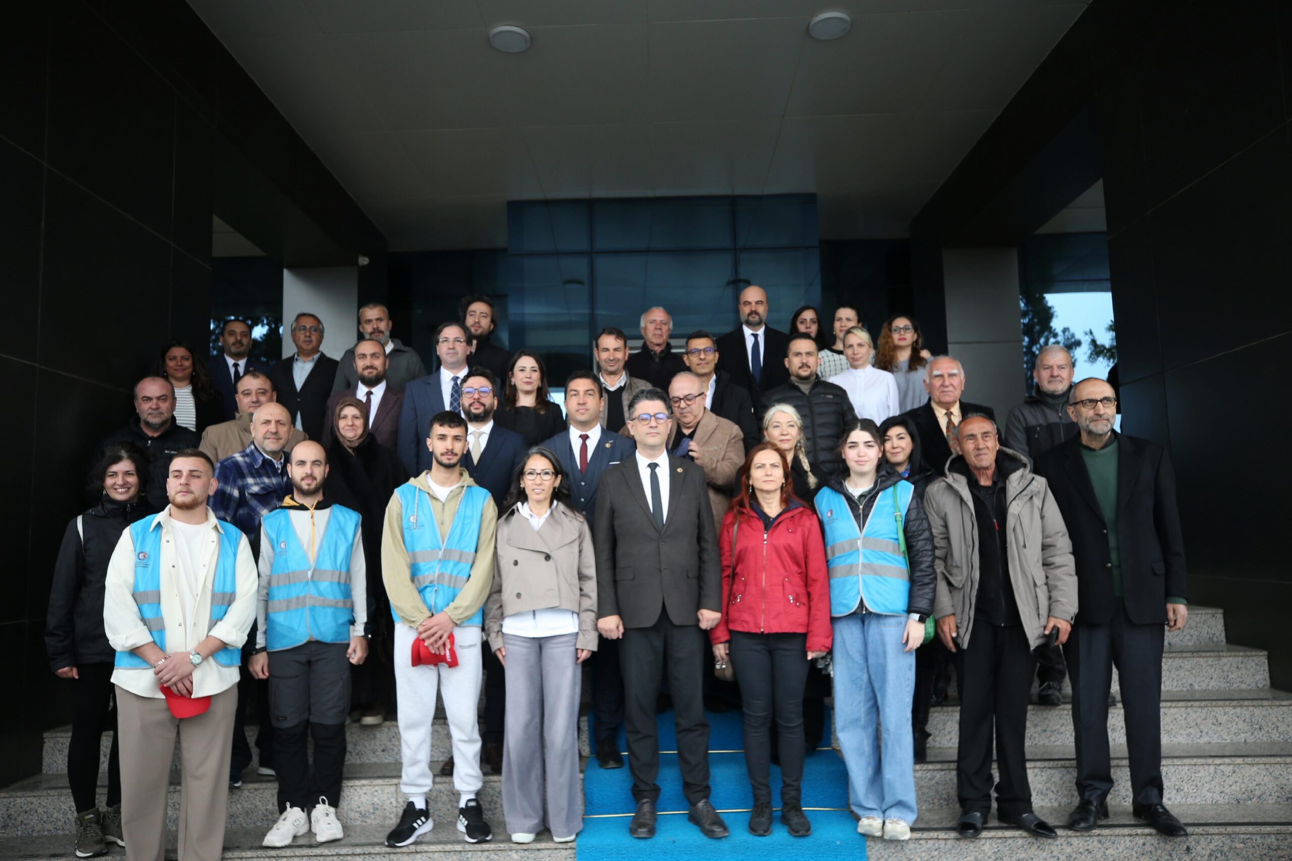 canakkalede-toplanan-10-bin-kitap-hataya-gonderildi-haberi-c9i9l28j.jpg