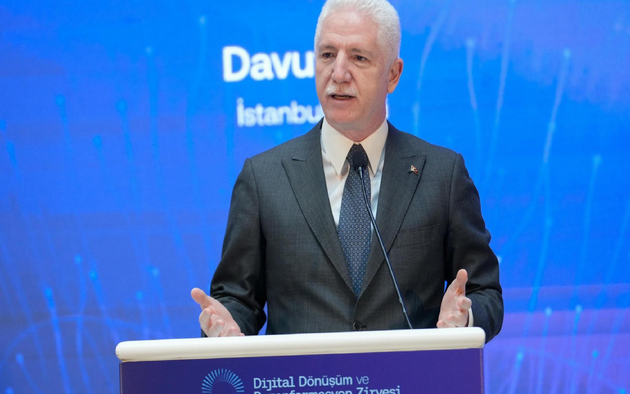 dijital-donusum-ve-dezenformasyon-zirvesi-istanbulda-yapildi-haberi-gCbVOmKv.jpg