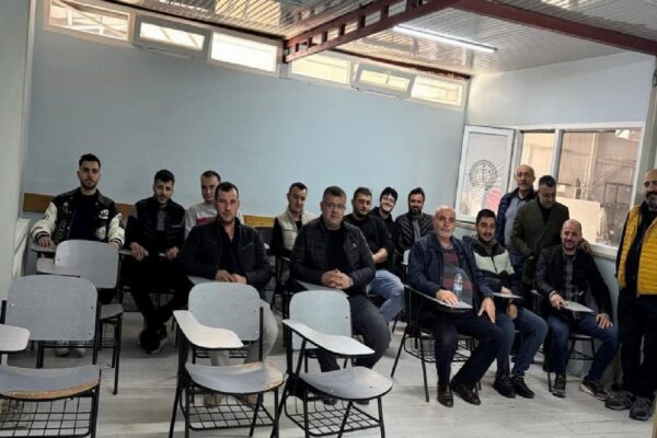 Edremit’te egzoz emisyon ölçüm elemanı kursu tamamlandı haberi