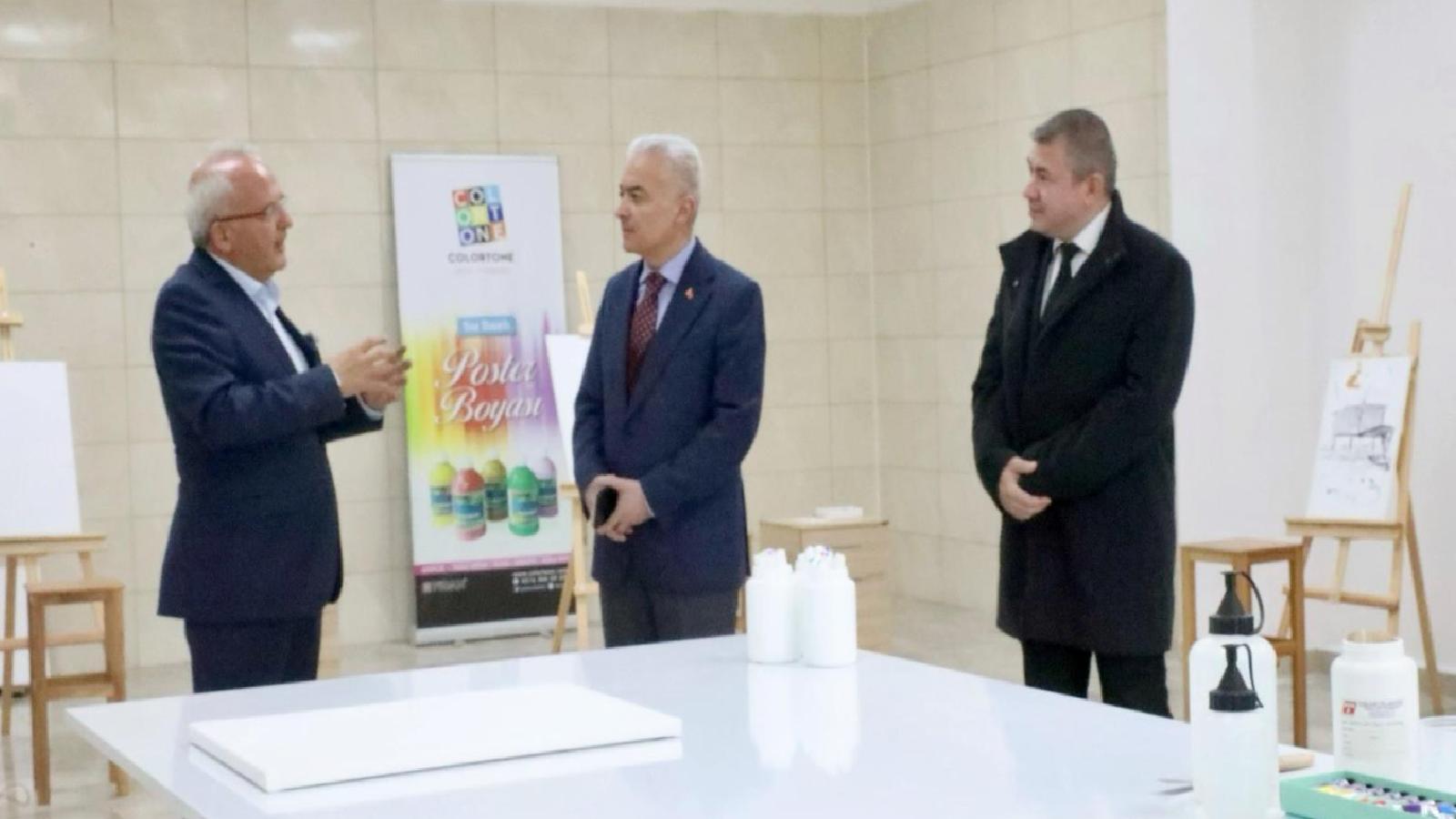 kirklareli-valisi-turan-osbde-incelemede-bulundu-haberi-PmQzNXj5.jpg