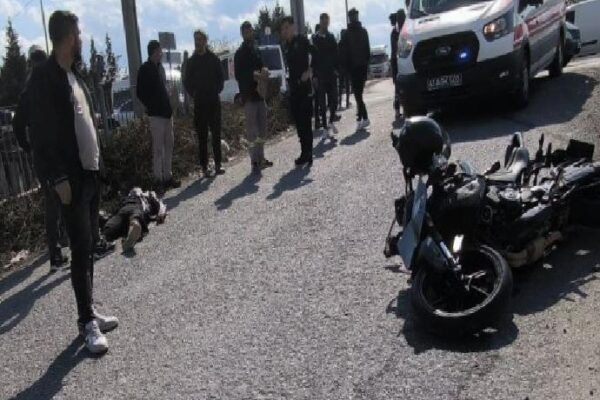Kocaeli’de hafriyat kamyonuyla çarpışan motosikletteki 2 kişi yaralandı haberi