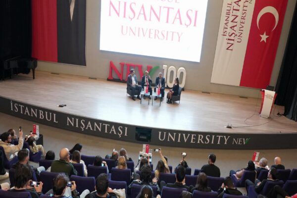 Nişantaşı Üniversitesi turizm sektörü temsilcilerini öğrencilerle bir araya getirdi haberi