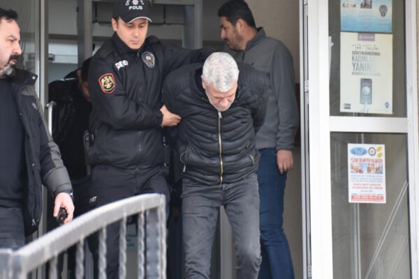 Sakarya’da komşular arasında çıkan silahlı kavgaya ilişkin 8 şüpheli adliyede haberi