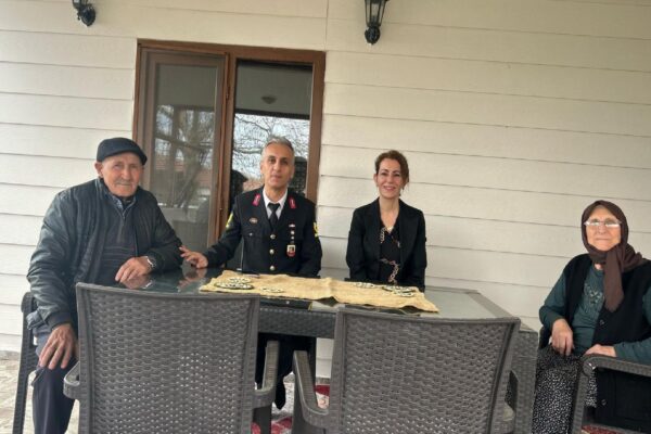 Tekirdağ’da jandarma ekipleri şehit ve gazi ailelerini ziyaret etti haberi