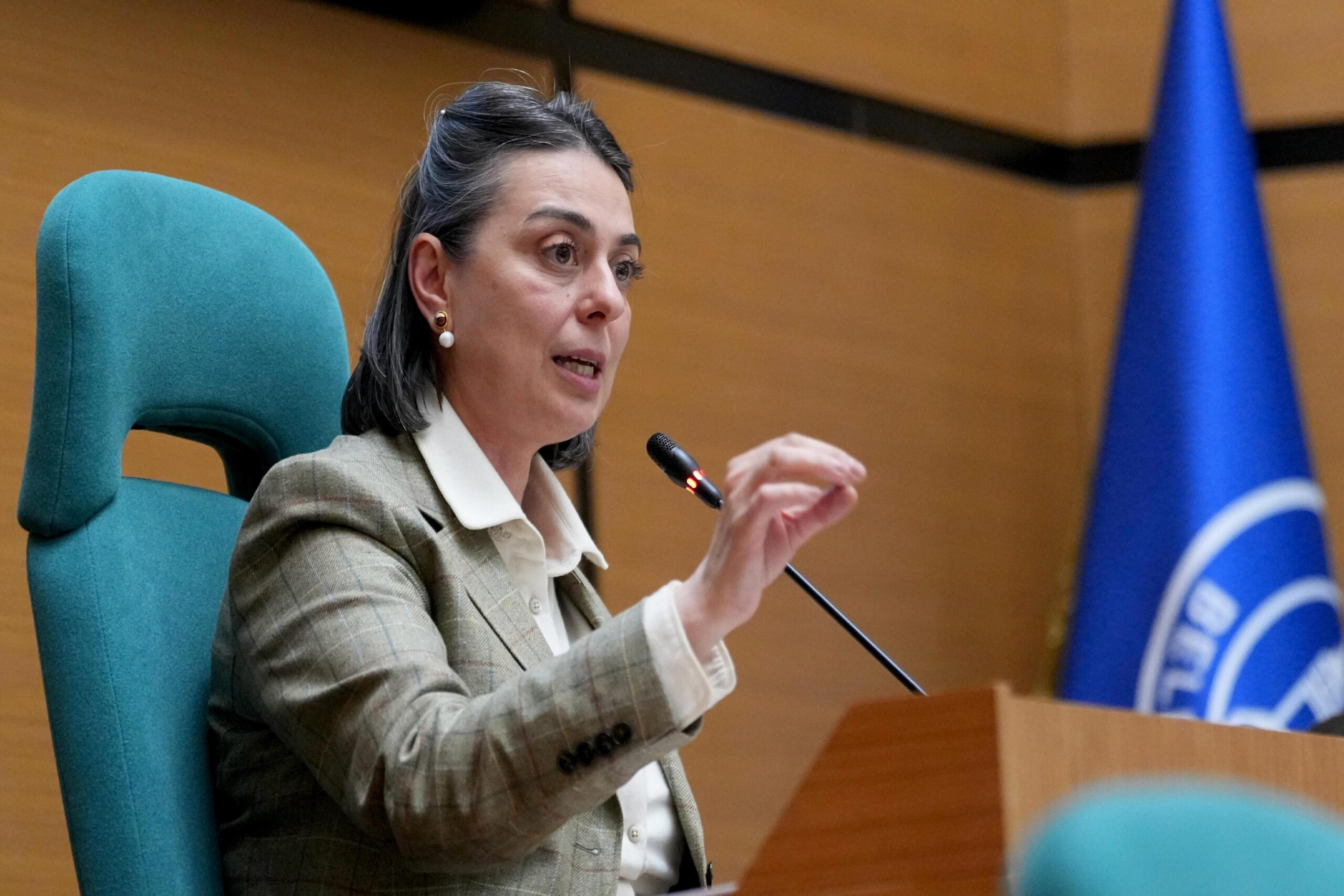 uskudar-belediye-meclisinde-bir-personelin-sosyal-medya-paylasimi-nedeniyle-isten-cikarildigi-iddiasi-konusuldu-haberi-Fpz5FZhM.jpg