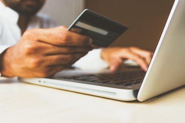 Online Alışverişte Yeni Dönem: Cayma Hakkı ve Kargo Ücretinde Düzenlemeler Yapıldı