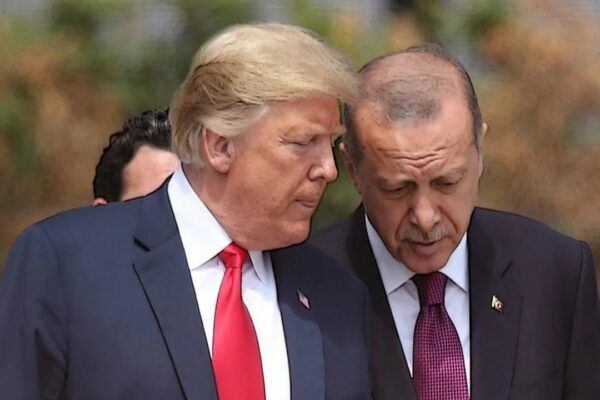 Cumhurbaşkanı Erdoğan, Trump’ı Türkiye’ye Davet Etti