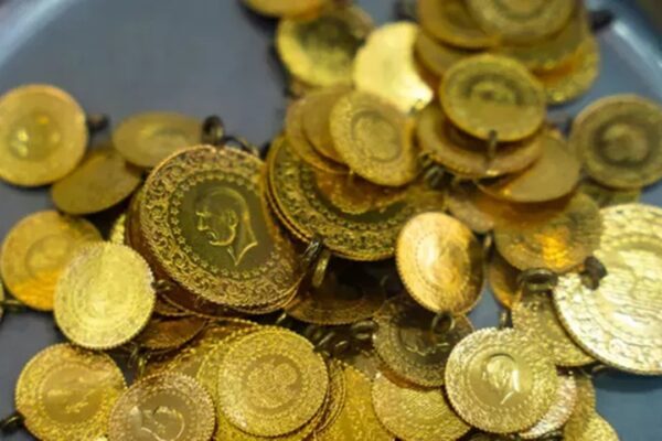 Altın Fiyatlarında Sert Düşüşün Ardından Piyasalar Önümüzdeki Haftaya Kilitlendi