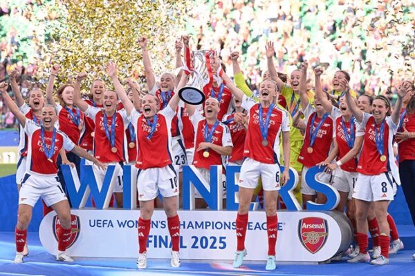 Arsenal Kadın Futbol Takımı 2025 UEFA Şampiyonlar Ligi Şampiyonu Oldu