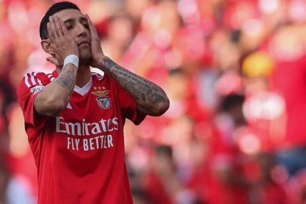 Benfica Taraftarı Angel Di Maria’yı Bırakmak İstemiyor: İmza Kampanyası Başlattı