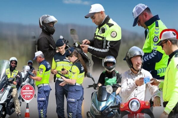 Kask Takmayan Motosiklet Sürücülerine İçişleri Bakanlığı Tarafından İşlem Uygulandı