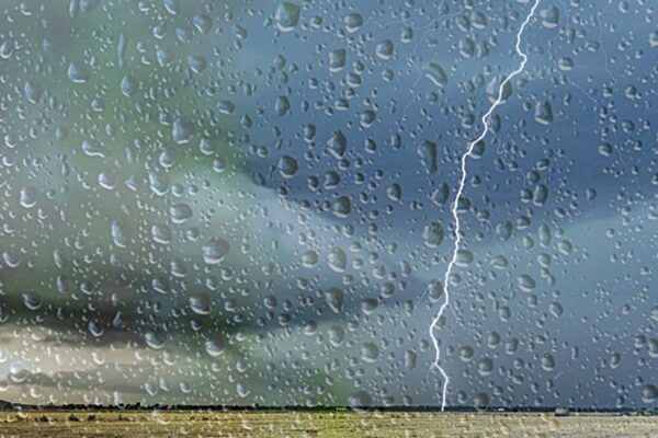Meteoroloji Genel Müdürlüğü 14 İl İçin Sağanak Yağış Uyarısı Yaptı