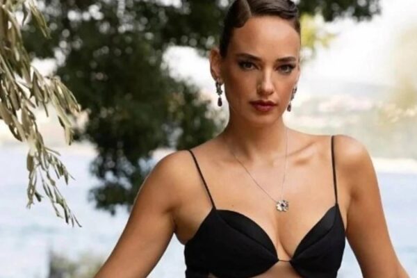Seda Bakan’dan Sert Çıkış: Sosyal Medya Hesabım Üzerinden Oyunlar Oynanıyor