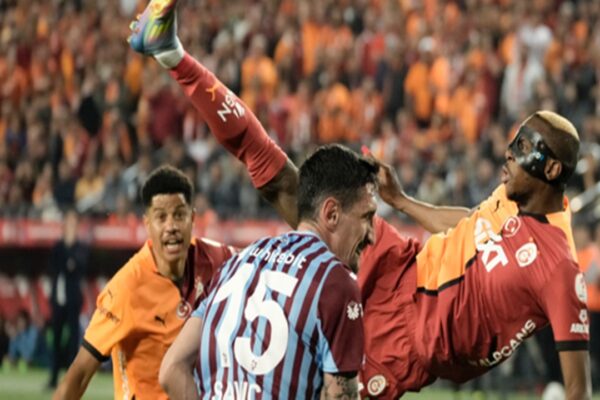 Osimhen, Galatasaray’ın En Fazla Gol Atan Yabancı Oyuncusu Oldu