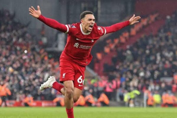 Trent Alexander-Arnold Sezon Sonunda Liverpool’dan Ayrılıyor