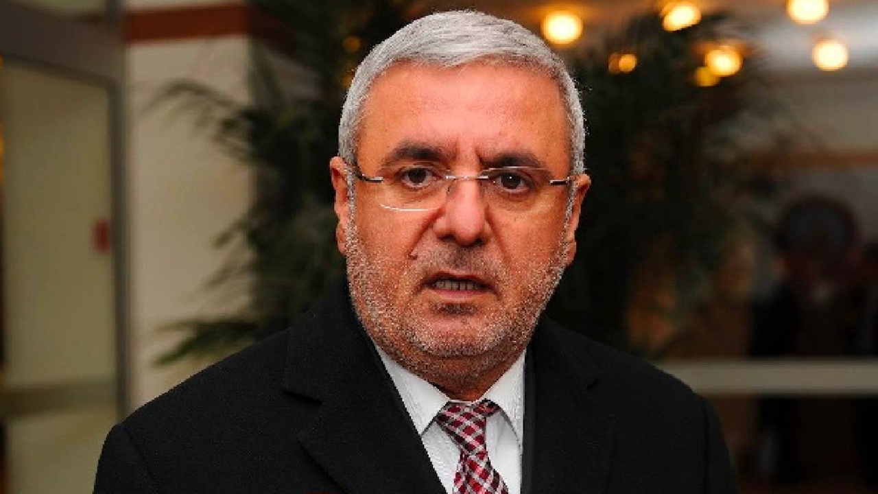 Yuhalanan Mehmet Metiner Açıklama Yaptı