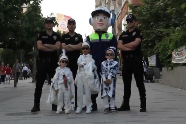 Siirt’te 250 Çocuk İçin Emniyet Destekli Sünnet Şöleni Gerçekleştirildi