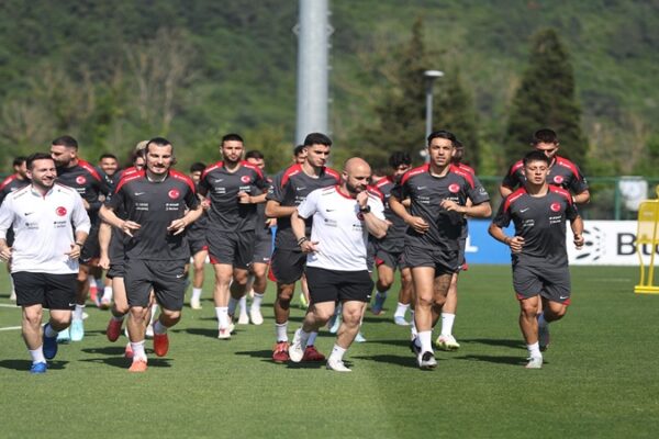 A Millî Takım Kadrosunda Zorunlu Değişiklik: Üç İsim Sakatlık Nedeniyle Çıkarıldı