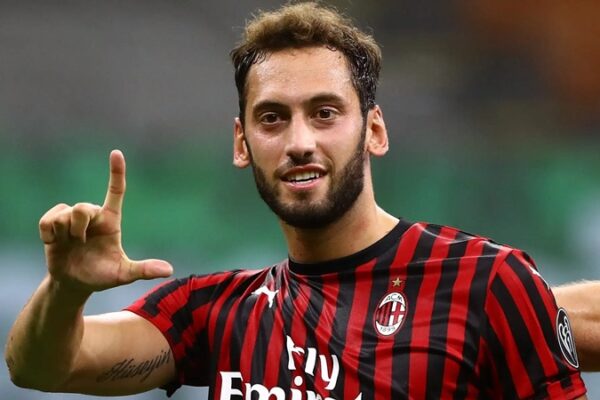Hakan Çalhanoğlu’nun Babasından Galatasaray’a Destek