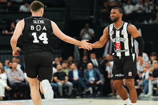 Beşiktaş Fibabanka, Seride Durumu 2-1 Yaptı