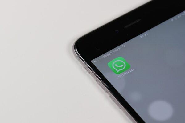 WhatsApp’a Yapay Zekâ Destekli Mesaj Özetleme Özelliği Geliyor