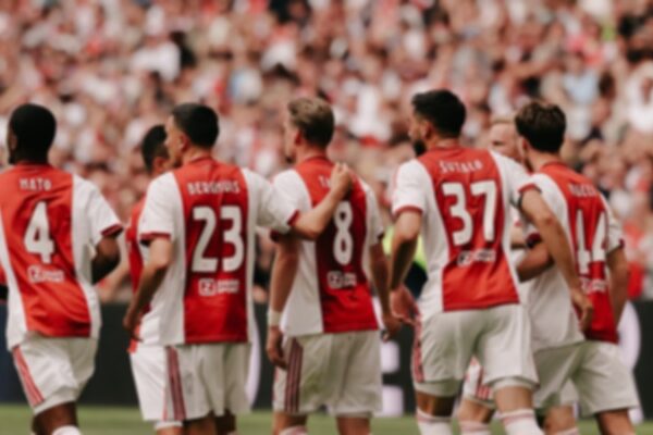 Ajax’ta Yaprak Dökümü: 7 Futbolcu ile Yollar Ayrıldı