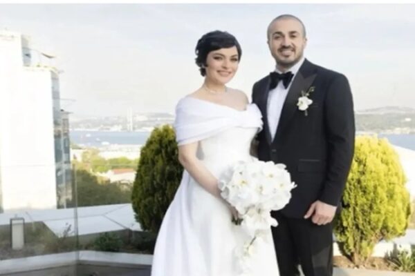 Ezgi Mola ve Mustafa Aksakallı’nın Boşanma Nedeni Belli Oldu