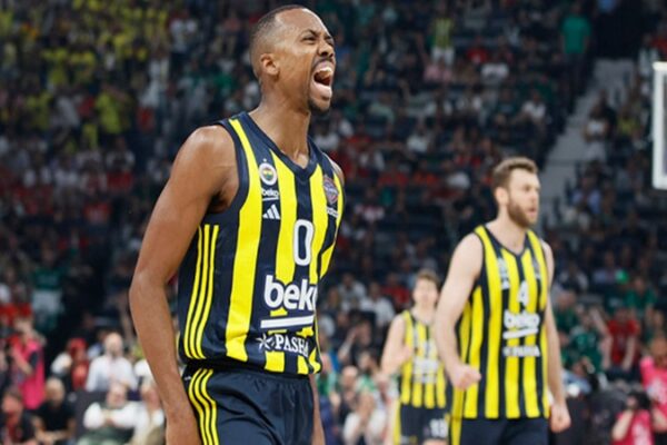 Fenerbahçe Beko, Errick McCollum ile Yollarını Ayırdı
