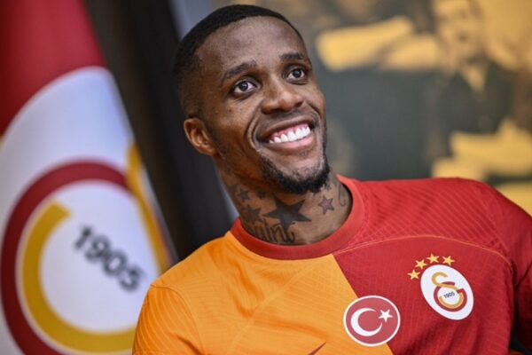 Wilfried Zaha’nın Galatasaray ile İlişkisi Resmen Sona Erdi