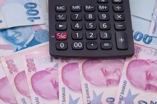 600 Bin Kamu İşçisi İçin Zam Sürecinde Yeni Teklif Bekleniyor: Türk-İş Eylem Sinyali Verdi