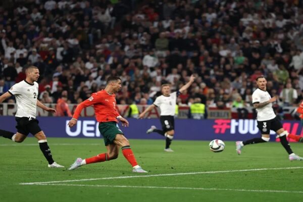 UEFA Uluslar Ligi’nde Almanya Evinde Yıkıldı: Portekiz Finalde