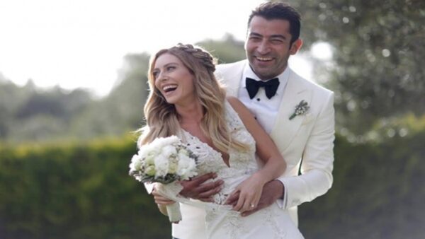 Sinem Kobal Boşanma Haberlerine Son Noktayı Koydu
