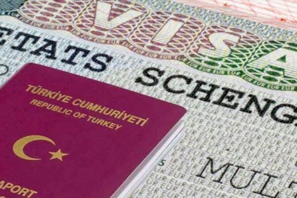 Türk Vatandaşlarına Schengen Vizesi Engeli: Vize Süreçleri Askıya Alındı
