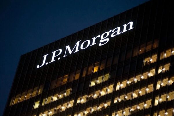 JPMorgan, Tesla’nın 2025 ve 2026 Kar Tahminlerini Aşağı Çekti