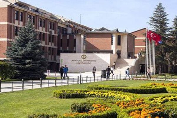 Anadolu Üniversitesi AÖF 2025 Kayıt ve Yenileme Tarihleri Açıklandı