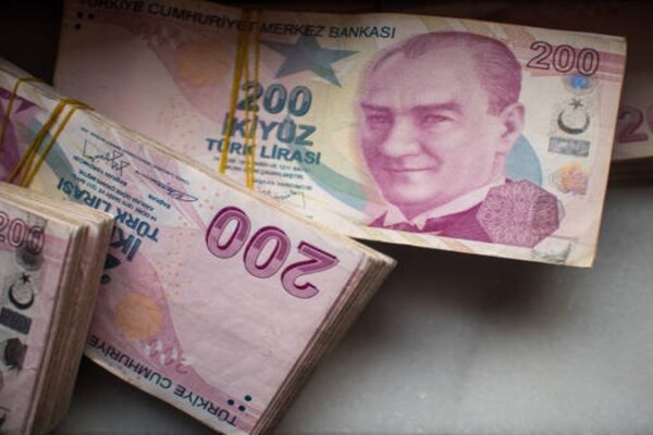 Bankalardan Faizsiz Kredi Hamlesi: 90 Bin TL’ye Kadar Sıfır Faizli Destek