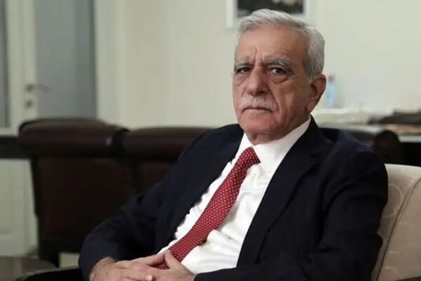 Ahmet Türk’ün 8 Yıllık Yurtdışı Yasağı PKK Töreni İçin Kaldırıldı