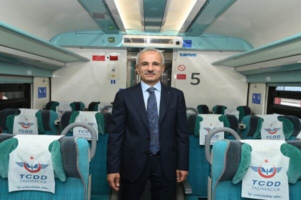 YHT Hatlarında Yaz Tatiline Özel Ek Sefer Düzenlenecek