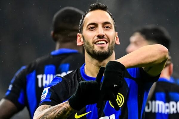 Hakan Çalhanoğlu Transferinde Galatasaray Taraftarını Heyecanlandıran Paylaşım