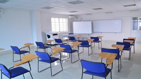 Lise Eğitimi İçin Yeni Model Tartışılıyor: 2+2 Sistemi Gündemde