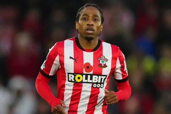 Beşiktaş, Kyle Walker-Peters Transferinden Vazgeçti
