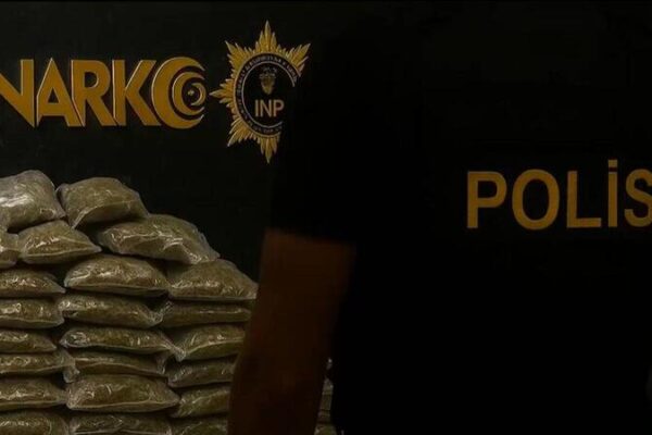 İstanbul’da 75 Kg Skunk Ele Geçirildi: 2 Şüpheli Yakalandı