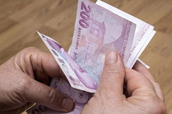 Emekliye Çifte Maaş, Esnafa Erken Emeklilik Maddelerini İçeren Yeni Torba Yasa Gündemde