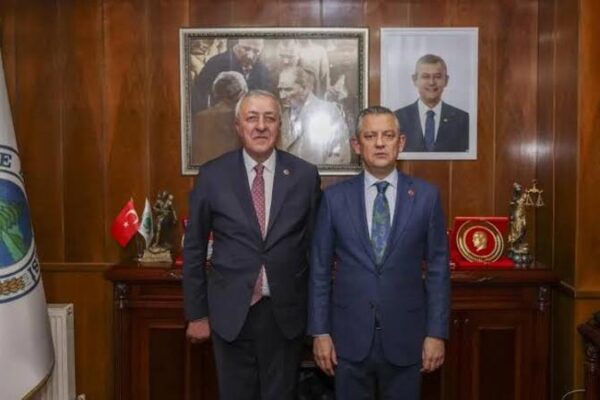 CHP’de Bir İstifa Daha: Göle Belediye Başkanı Gökhan Budak Partiden Ayrıldı